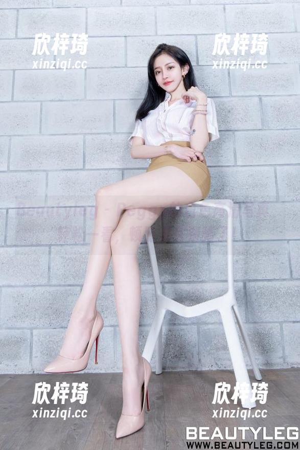 Beautyleg - Peggy的白色高清写真，轻松一看，顿时五官清晰了！
