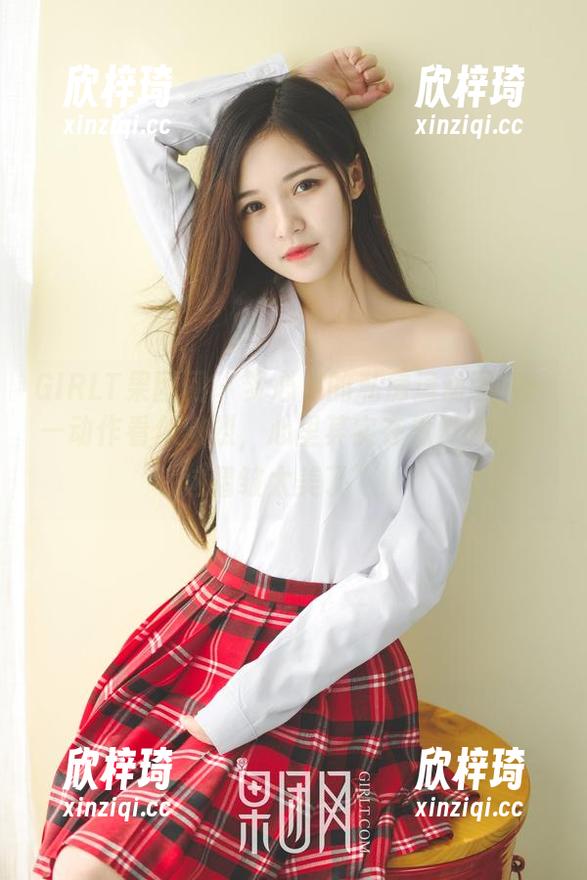 GIRLT果团网 - 梦心月的私房运动图集——动作看似激烈，心里其实在默默呼喊“这褶皱太美了”！