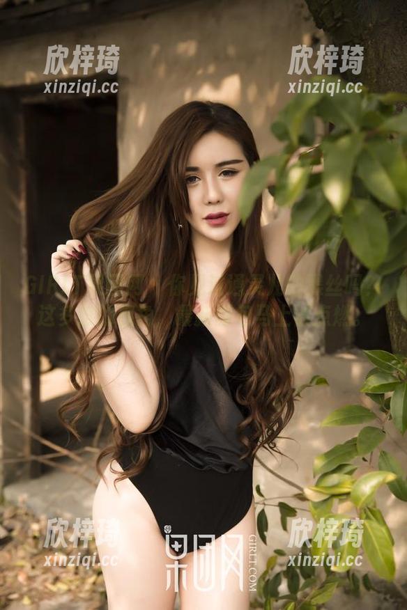 GIRLT果团网-通灵儿 GIRLT果团网 - 你见过通灵儿的黑丝吗?这多维的视角,最新图包马上被点燃。