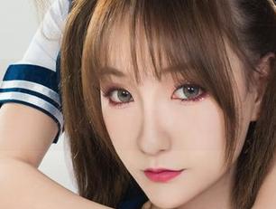 Ligui丽柜 - 下载苏黎的最新套图吧，颜丝香吻到底有多让人好奇？