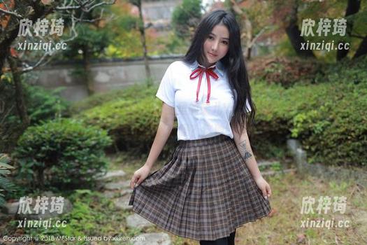 MFStar模范学院 - 灰丝作品里的果儿Victoria，似乎在跟我悄悄说话，是我的错觉吗？这种默契分明是巧合