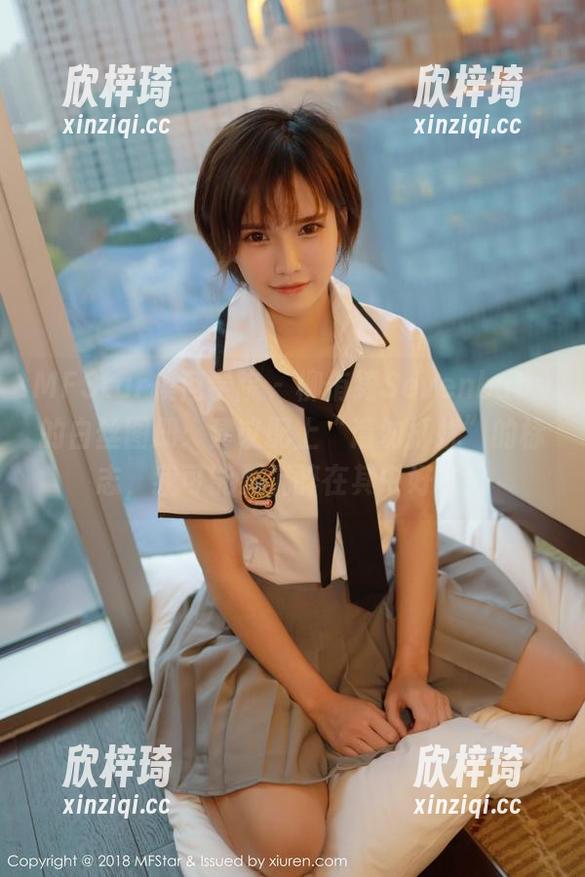 MFStar模范学院 - 柳侑绮Sevenbaby的白丝图册：建议配上“请勿打扰”的标志，我可能要沉醉在其中好久！