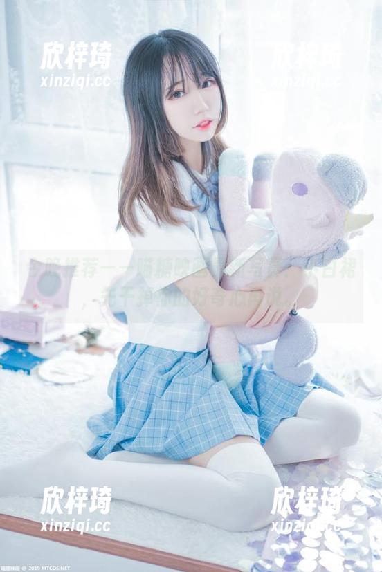 今晚推荐——喵糖映画最新写真：小白裙，先干掉你的好奇心再说。