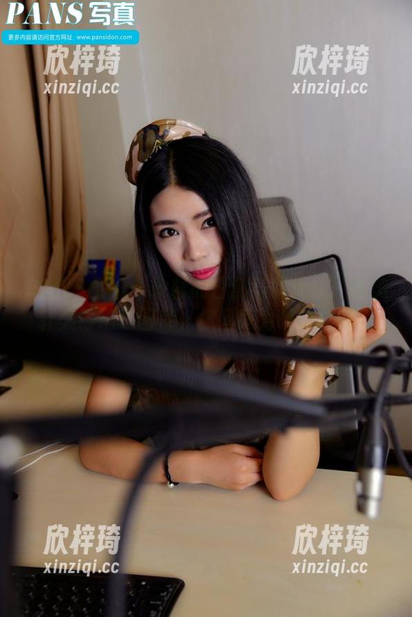 PANS摄影 - 杂糅的日常与超现实：韩美轩美脚精选图库，你问我为啥这样想？