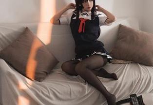 奶牛女仆等级的Rioko凉凉子私拍，真是太会撩了！