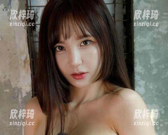 Seoyool(서율)的原图在这里，Bimilstory-恶棍在线，居然让我有点小期待。
