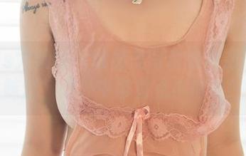 UGirls尤果网 - 韩恩美写真集里那清纯的味道，意外中带着点小俏皮！
