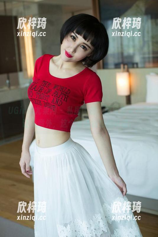 UGirls尤果网 - 私房瑜伽，顾欣怡又一次让人意外，这个姿势我也想试试！