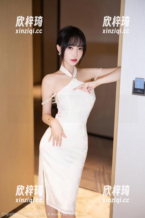 XIAOYU语画界 - 徐莉芝Booty泳装作品：不小心肩膀晒得有点疼