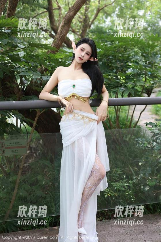Xiuren秀人网-养乐多DoDo Xiuren秀人网 - 想知道养乐多DoDo的“秘密”?点一下,下载她的作品集吧!