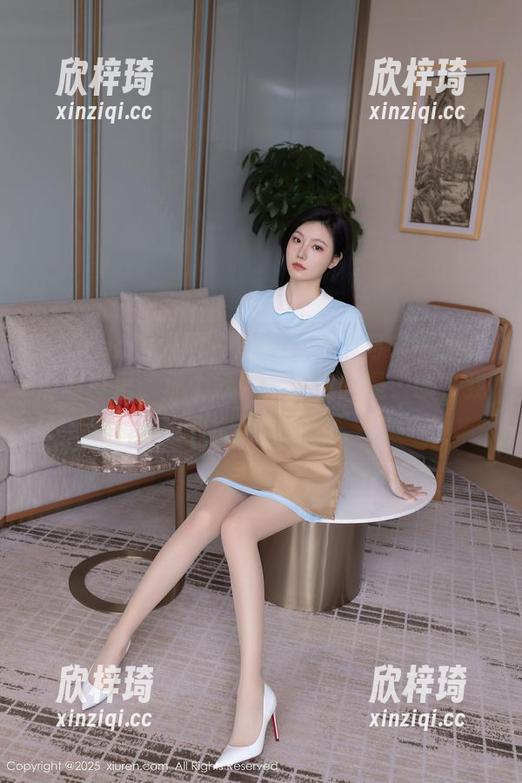 Xiuren秀人网 - 迷失在就是阿朱啊的高清写真里，那个妖娆姿态真的是…唉，我也只能默默收藏。