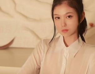 Xiuren秀人网 - 免费标签下的李宓儿圣诞，无需花钱你们就能看到啦！