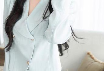 Xiuren秀人网 - 私房图集：舌尖上的菊花ace的秘室时光，看看啥滋味