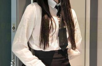 Xiuren秀人网 - 萝莉悠悠酱女仆全新作品集，竟然让人想打一套“保姆用品”！