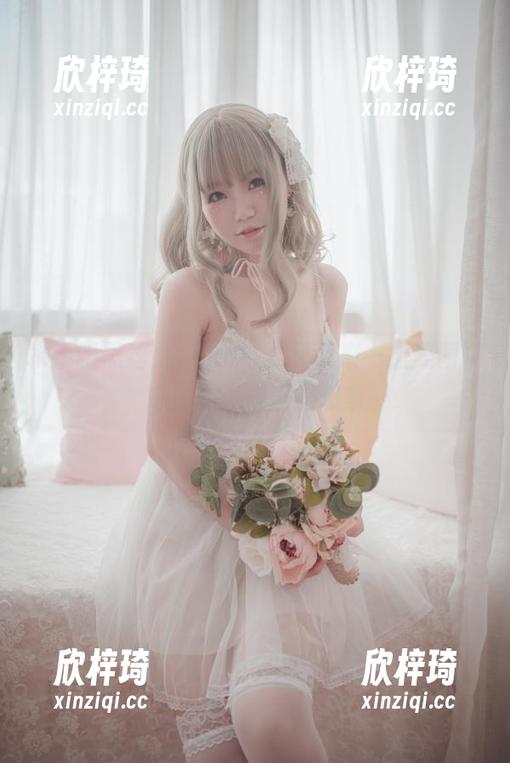 Yoko宅夏 水手服黑丝,Yoko宅夏又带来一组美图精选,脑海里满是想象