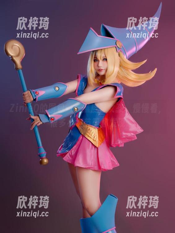 ZinieQ的图包——黑魔导女孩，慢慢看，很多小细节等你发现