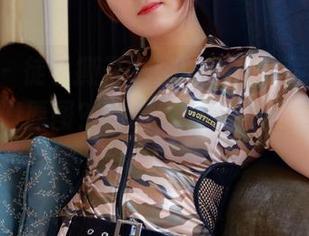 pans - 徒手撕开女神的外衣，竟然是卡卡的高清原图？她这色调，好像有些太过精致了吧。