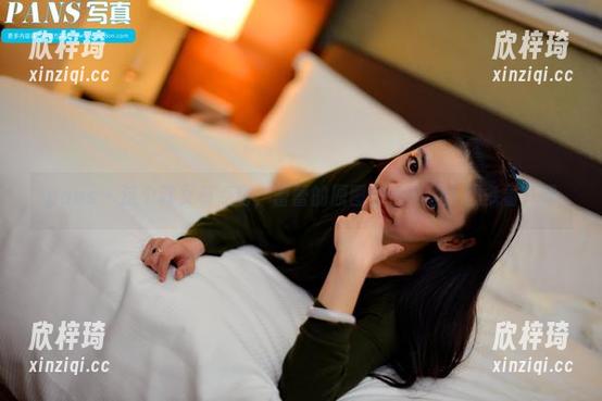 pans - 这个修女有点甜，蕾蕾的原图壁纸真让人想多看几眼
