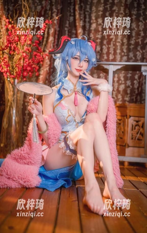 sally多啦雪图集分享：忧郁御姐还是逗趣少女？