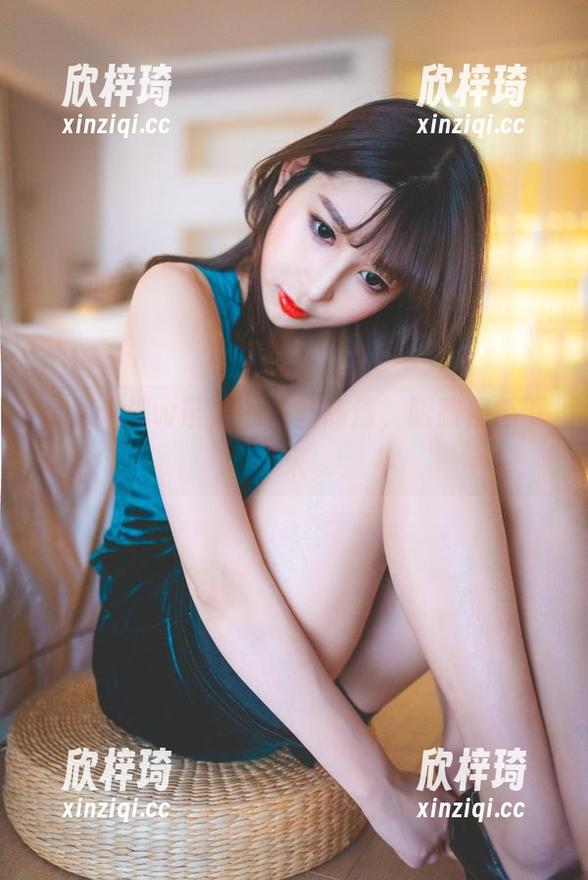 w黑米粥w带来的白丝高清，眼睛停不下来