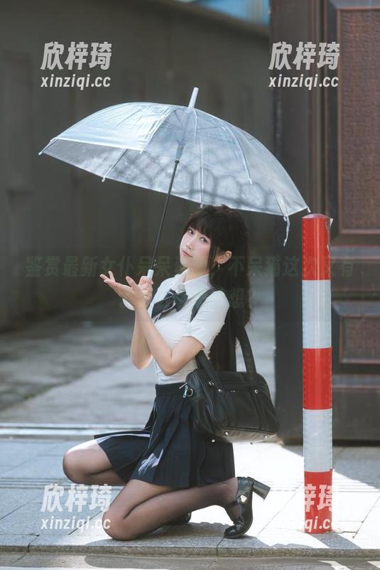 鉴赏最新女仆呆呆资源，不呆猫这次又有了什么奇思妙想？