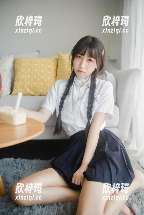 体操服里的不呆猫，私房写真为何这么撩？我的目光都停不下来。。。