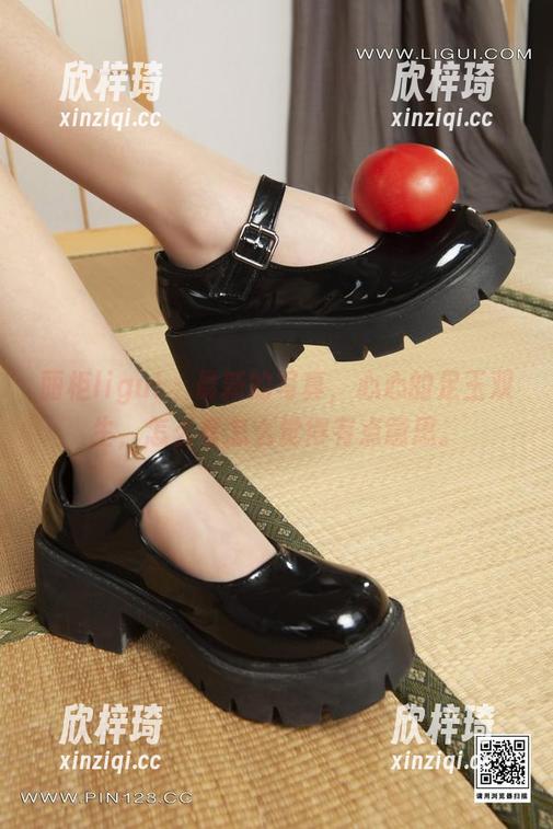 丽柜ligui - 最新的写真，心心的足玉双生，怎么看怎么觉得有点意思。