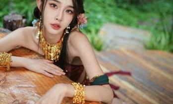 就在这儿，见证余多多Dudu女神写真，无圣光才是硬道理！
