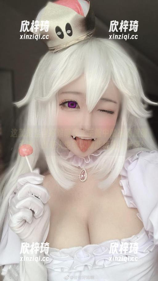 这就是佳佳好难啊在水手服中的高清原图，天呐，原来人也可以如此板正又娇俏！