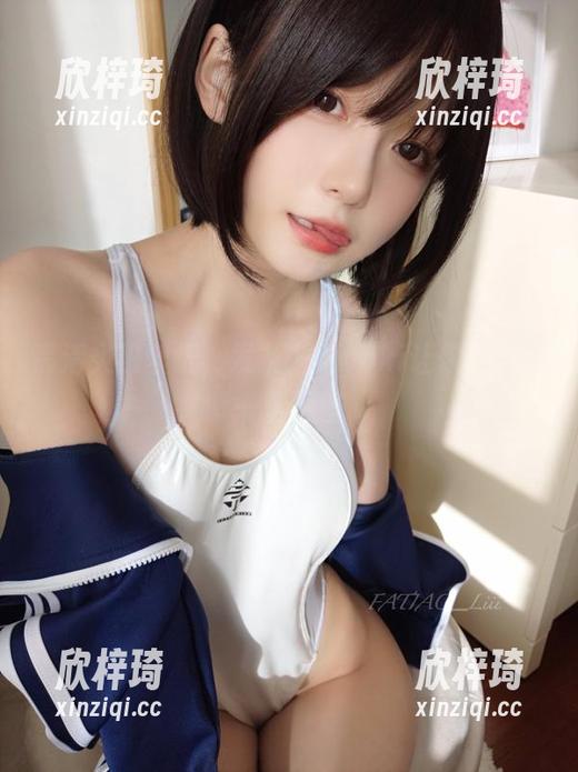 高清炙热壁纸，发条少女yoki让你忍不住一瞥再瞥