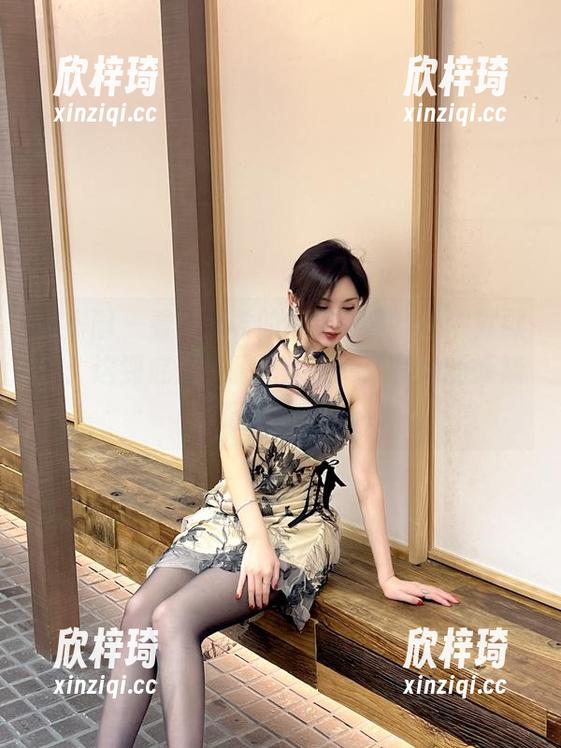 周妍希 微密圈 - 看周妍希的旗袍写真,心中默默想:这到底是衣服抢风头,还是她的妖娆无处不在?