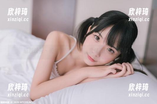 喵糖映画 - 奶牛套图大公开，蠢沫沫的奇趣分享！