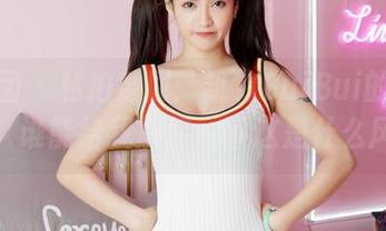 嗲囡囡 - 私拍委屈：凯竹BuiBui的女孩图包，谁能给我解释一下这是什么风格？