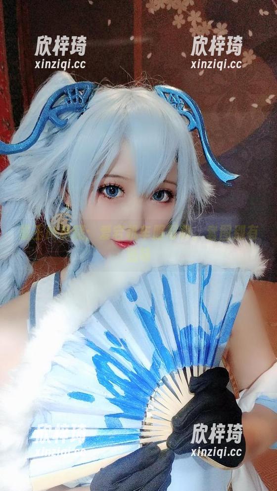墨玉M私藏：爱宕机车服写真，套图别有滋味
