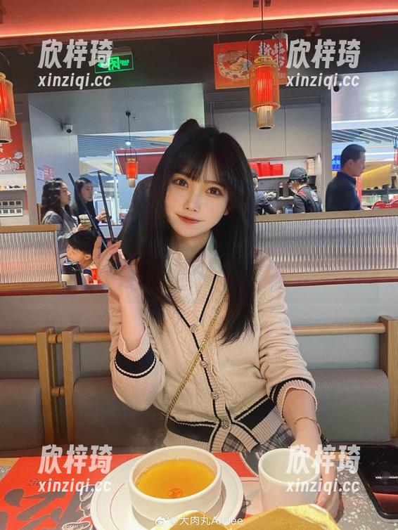 作品思索：大肉丸Amiee的旗袍搭配，一次风格的自我颠覆