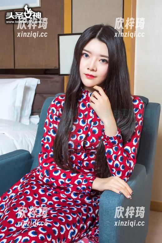 头条女神 - 哈，这组写真，李由美的美腿直逼超模，高清画质让我有点想多想了。