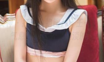 头条女神 - 打开这组图片，王一涵的夏日气息就是这么“淡淡的”