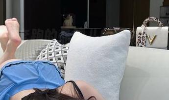 微密圈 - 奔跑的晶骡儿的超级小短裙，福利和图片加双倍点赞大赛开启