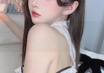 当“小小奶瓶儿”遇上“双人”，原图里的调皮瞬间