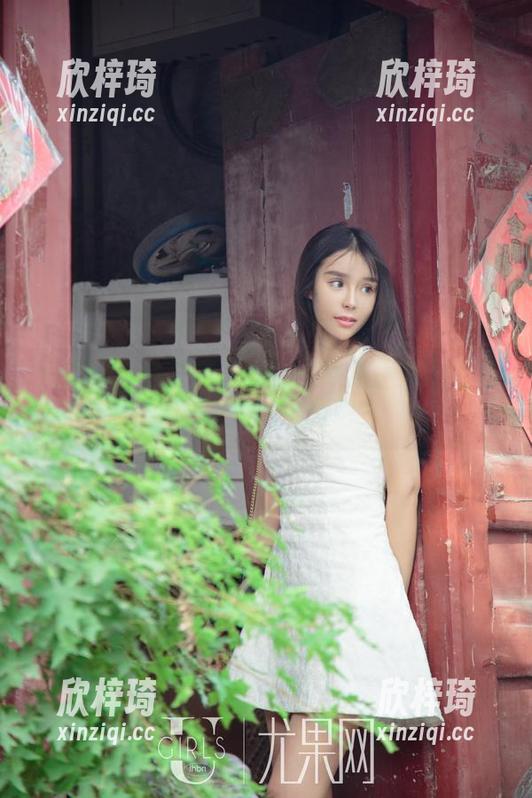 尤果网 - 全套皮衣竟能让徐梓伊如此吸睛，这也是种魔法吧？