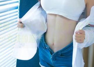 “尤果网”图包：那一抹温柔让我想起了什么…女孩的脑海里总是飘过小云朵？