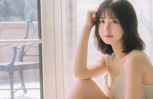 粉色泳衣的魔力：念雪ww的高清图册我一开始以为在看自拍，结果…