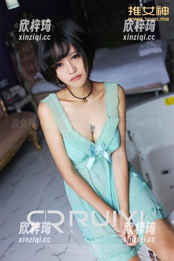 推女神 - 美图怎么能少了宋梓诺Bee的美脚？脚尖上的优雅不怕被忽视！