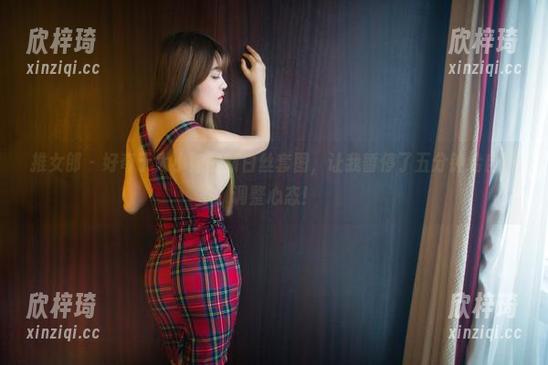 推女郎 - 好奇于大小姐的新白丝套图，让我暂停了五分钟给自己调整心态！
