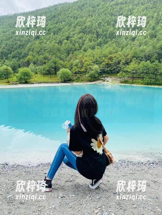 微密圈 - 林子琳喵校服私房图集，随便一张都是青春的灵魂拷问