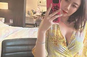 微密圈 - 果儿Victoria在天台的闲情：高清分享，似有若无的暧昧气息