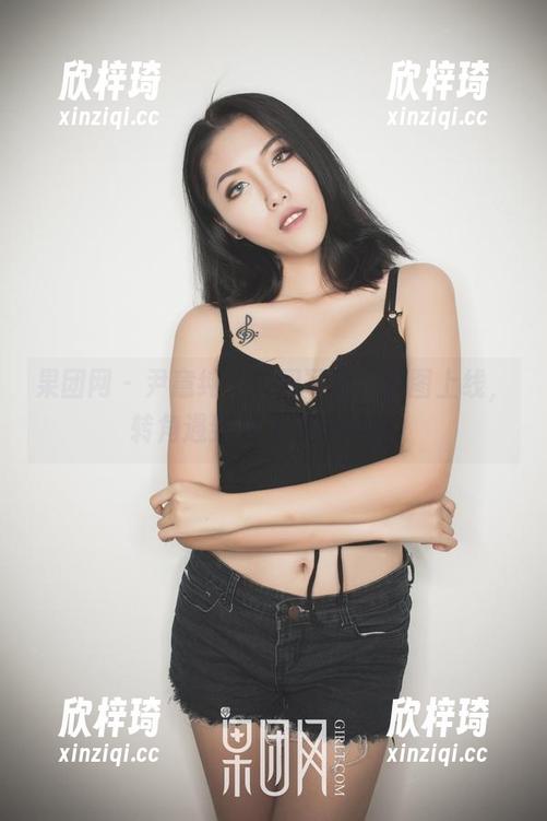果团网-尹意纯 果团网 - 尹意纯:校园写真,原图上线,转角遇到爱(或是尴尬)