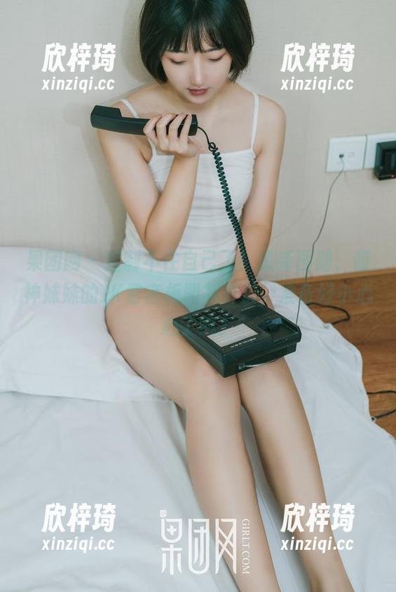 果团网 - 控制不住自己了！最新图册，萌神妹妹的JK留言板即将开放，准备好小心心了嘛？