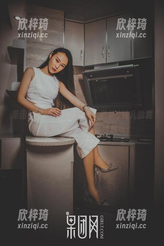 果团网 - 揭开透明面纱，蜜桃Q妹儿的观看合集，愉快得怎么理解呢？