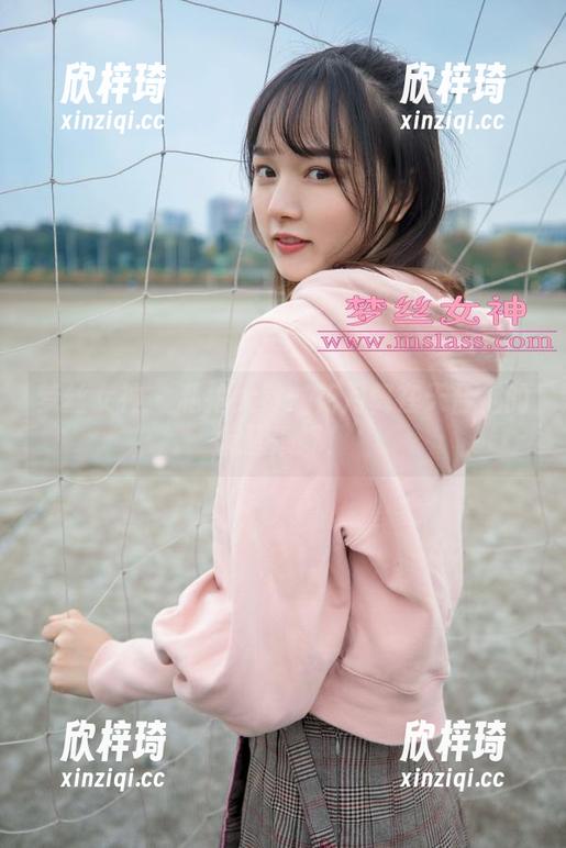 梦丝女神 - 私拍大赏：花月舞在天台上的疯狂演绎！